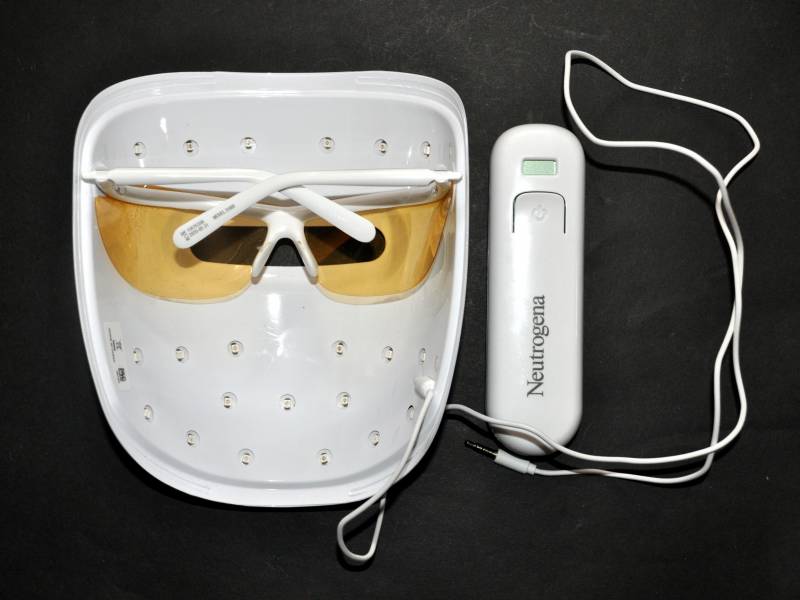 Light Mask with activator