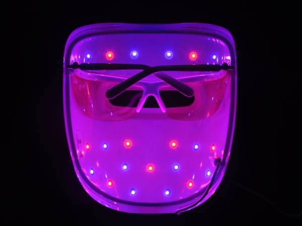 Light Mask  switched on, back