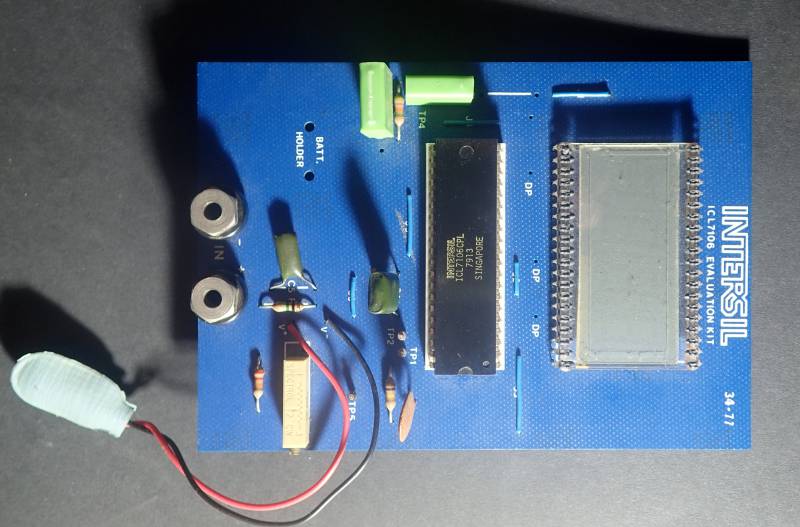 ICL 7106 Evaluation Kit Assembled front