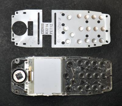 Nokia 3310 disassembled