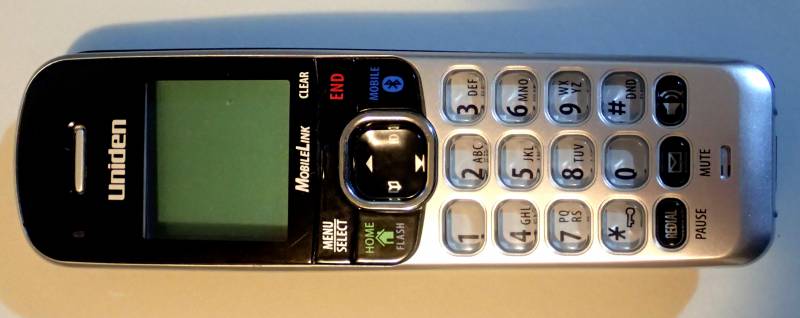 Uniden DECT3216 front