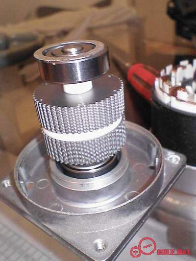57sh52a9g-2.jpg