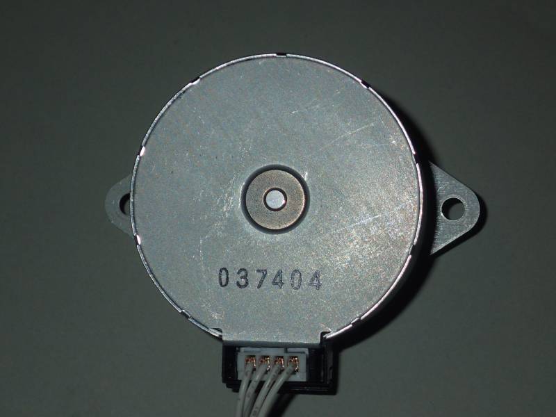 037404