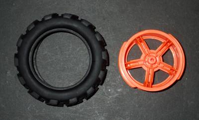 DHTRC10295 tyre and wheel