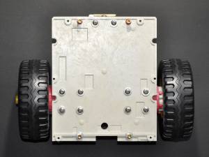 Mounting standoffs, motors, and wheels - topside